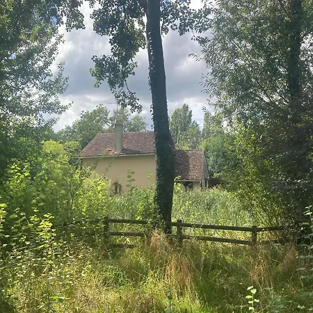 La Maison Sycomorette منزل للإقامة *